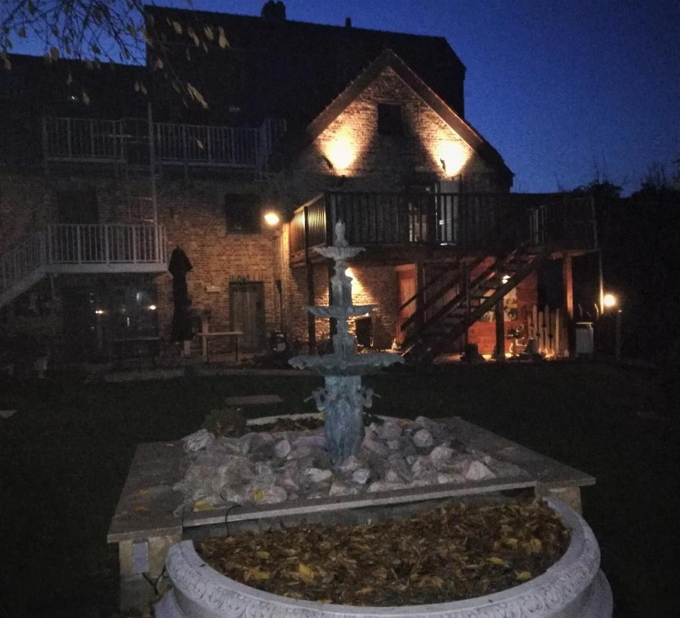 B&B De Dubbelmolen Тонгерен Екстер'єр фото